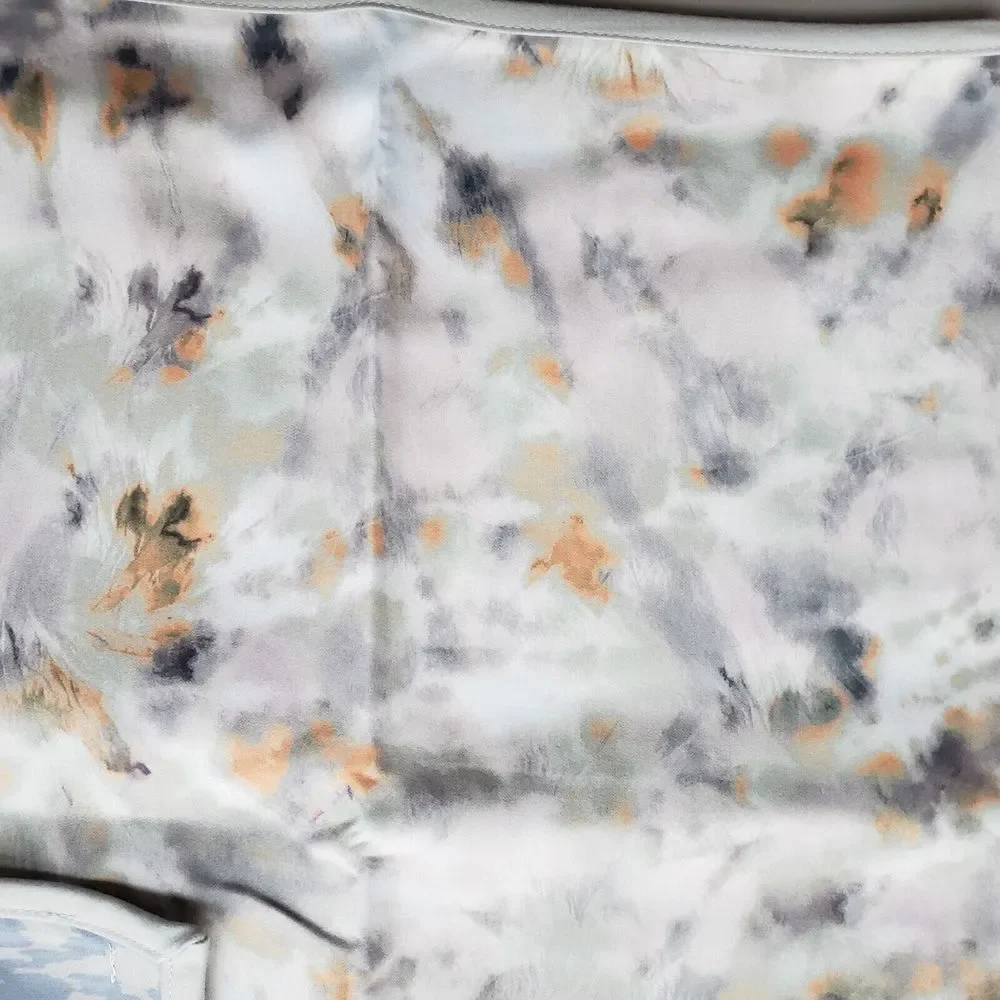 Calme By Johnny Was Natural Tie Dye Print 39x20 SMALL Gym Towel NEW